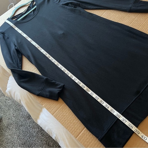Athleta Nirvana Go To Long Sleeve Cross Back Super Soft Sweatshirt Dress, blk, M - Picture 9 of 12